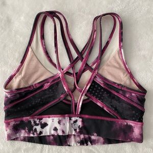 Fun lulu lemon sports bra!